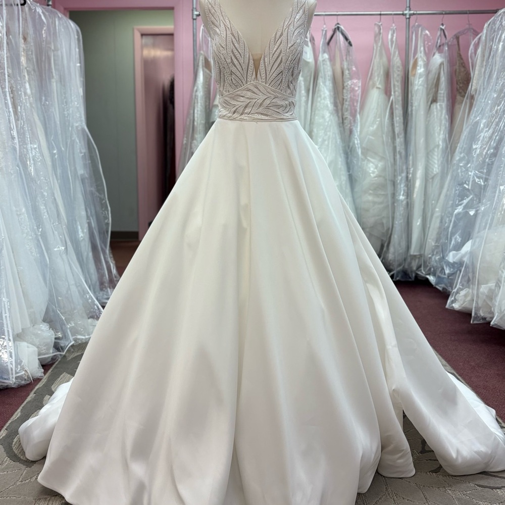 MJ963 - Madison James Ivette size size 12 New